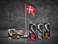 Georg Jensen Dansk flag 39cm og dansk chokolade og lakrids