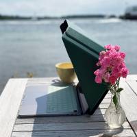 Sun Shade & Privacy LUX Laptop sleeve med solskærm 12-14'' grøn