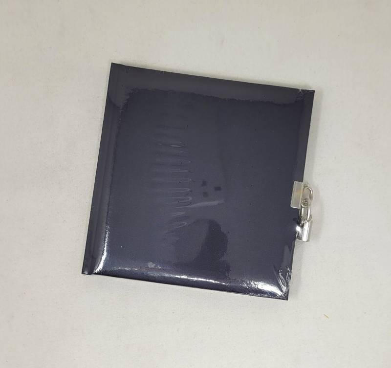 Dagbog med l&aring;s 16,5x16,5 med 96 sider sort