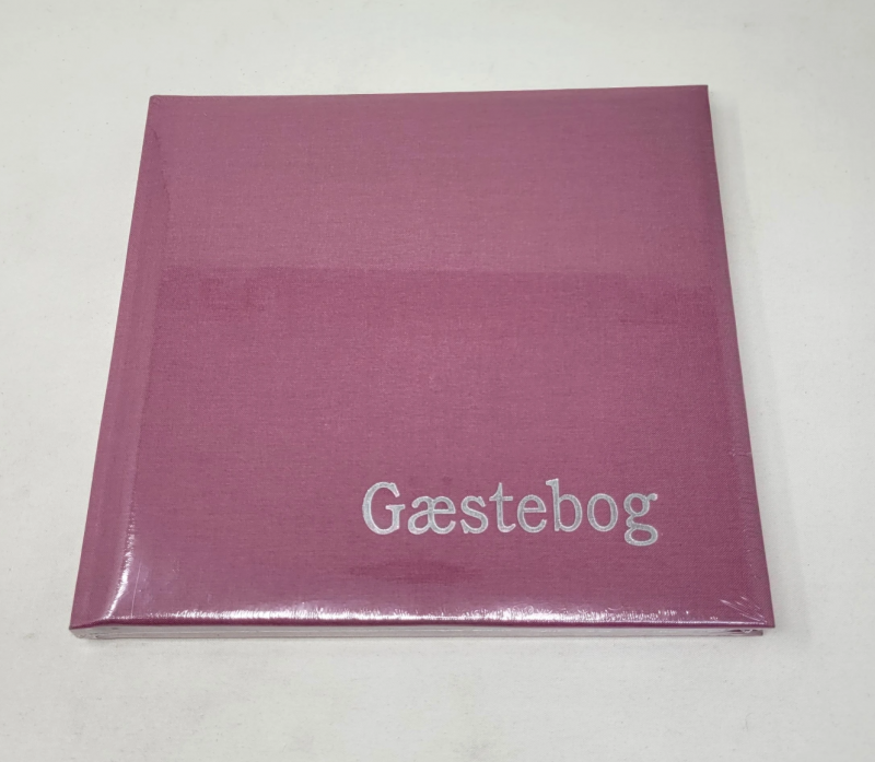 Gæstebog med sølvtryk 23x25cm fuchsia lærred