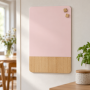 Naga-magnetisk-tavle-med-glas-og-egefiner-40x60cm-rosa--Outlet-1