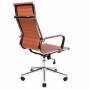 Office-kontorstol-med-hoej-ryg-og-armlaen-i-brunt-kunstlaeder