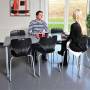 Oporto-Mata-kantinestol-med-alu-stel-og-sort-plastskal-4